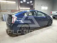 2015 Toyota PRIUS фото