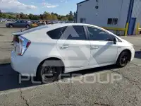 2015 Toyota PRIUS photo
