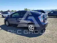 2015 Toyota PRIUS фото