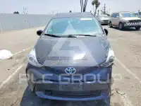 2015 Toyota PRIUS фото