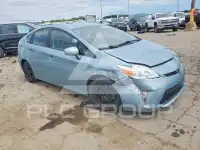 2015 Toyota PRIUS фото