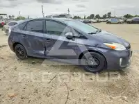 2015 Toyota PRIUS photo