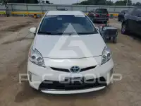 2015 Toyota PRIUS фото