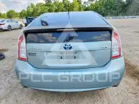 2015 Toyota PRIUS photo