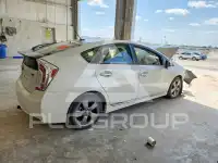2015 Toyota PRIUS фото