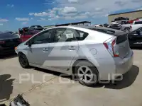 2015 Toyota PRIUS photo