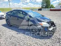 2015 Toyota PRIUS фото
