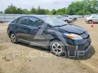 2015 Toyota PRIUS photo