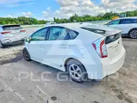 2015 Toyota PRIUS photo
