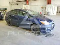 2015 Toyota PRIUS фото