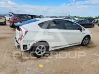 2015 Toyota PRIUS photo