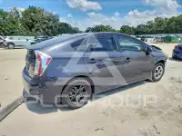 2015 Toyota PRIUS photo