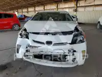2015 Toyota PRIUS фото