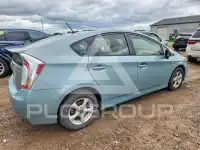2015 Toyota PRIUS photo