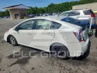 2015 Toyota PRIUS photo