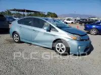 2015 Toyota PRIUS фото