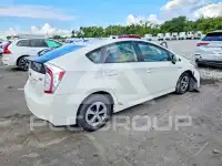 2015 Toyota PRIUS photo