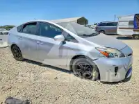 2015 Toyota PRIUS фото