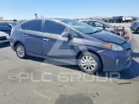 2015 Toyota PRIUS фото