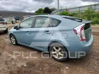 2015 Toyota PRIUS photo
