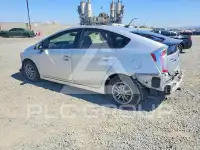 2015 Toyota PRIUS фото