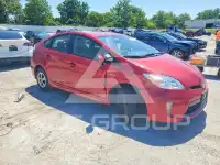 2015 Toyota PRIUS фото