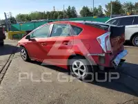 2015 Toyota PRIUS photo