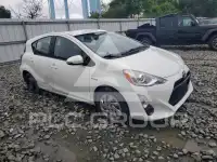 2015 Toyota PRIUS фото