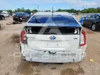 2015 Toyota PRIUS photo