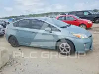 2015 Toyota PRIUS фото