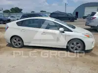 2015 Toyota PRIUS фото