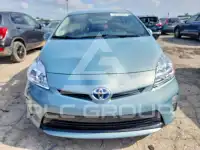 2015 Toyota PRIUS фото