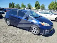 2015 Toyota PRIUS фото