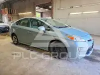 2015 Toyota PRIUS фото