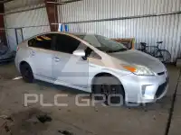 2015 Toyota PRIUS фото