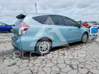 2015 Toyota PRIUS фото