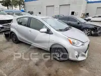 2015 Toyota PRIUS photo