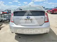 2015 Toyota PRIUS photo