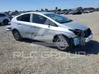 2015 Toyota PRIUS фото