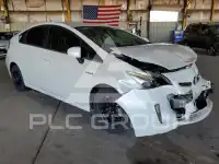 2015 Toyota PRIUS фото