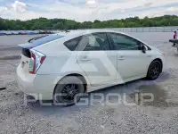 2015 Toyota PRIUS photo