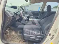 2015 Toyota PRIUS фото