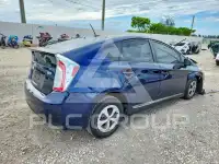 2015 Toyota PRIUS фото