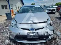 2015 Toyota PRIUS photo