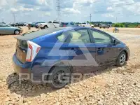 2015 Toyota PRIUS photo