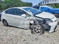 2015 Toyota PRIUS photo