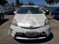 2015 Toyota PRIUS photo