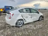 2015 Toyota PRIUS photo