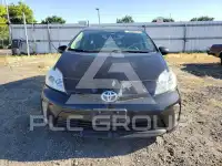 2015 Toyota PRIUS фото