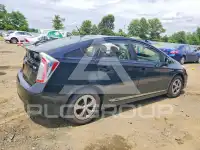 2015 Toyota PRIUS photo